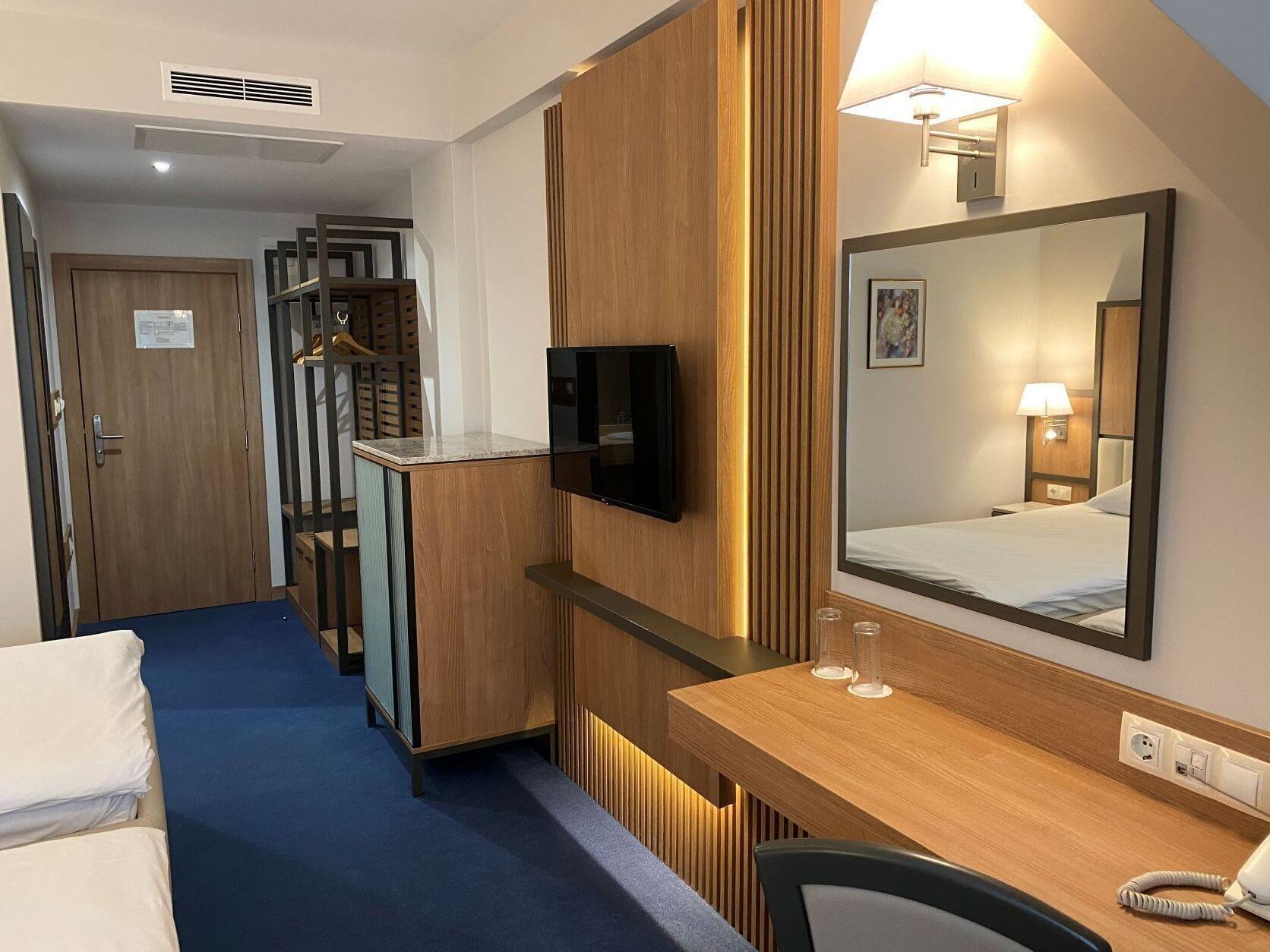 Hotel Legends 4*