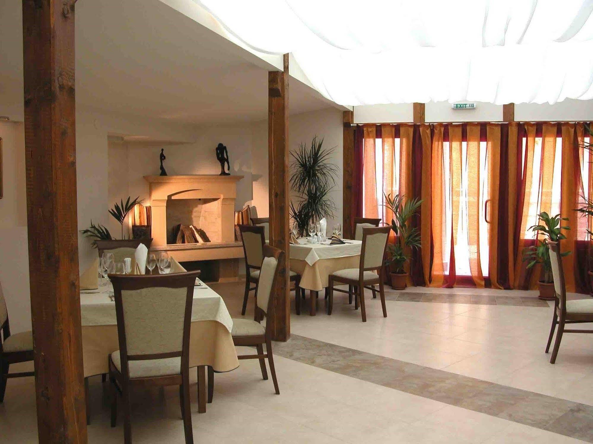 Hotel Legends 4*