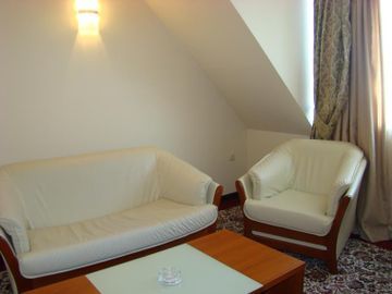 Legends Hotel 4*